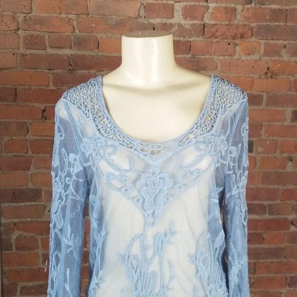 NEIMAN Marcus blouse size Small/Medium - Picture 2 of 8